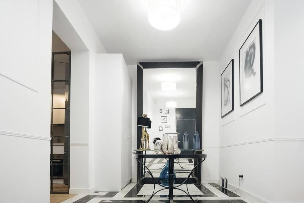 Apartamentos Plaza De Pedro Zerolo III Madrid Eksteriør billede